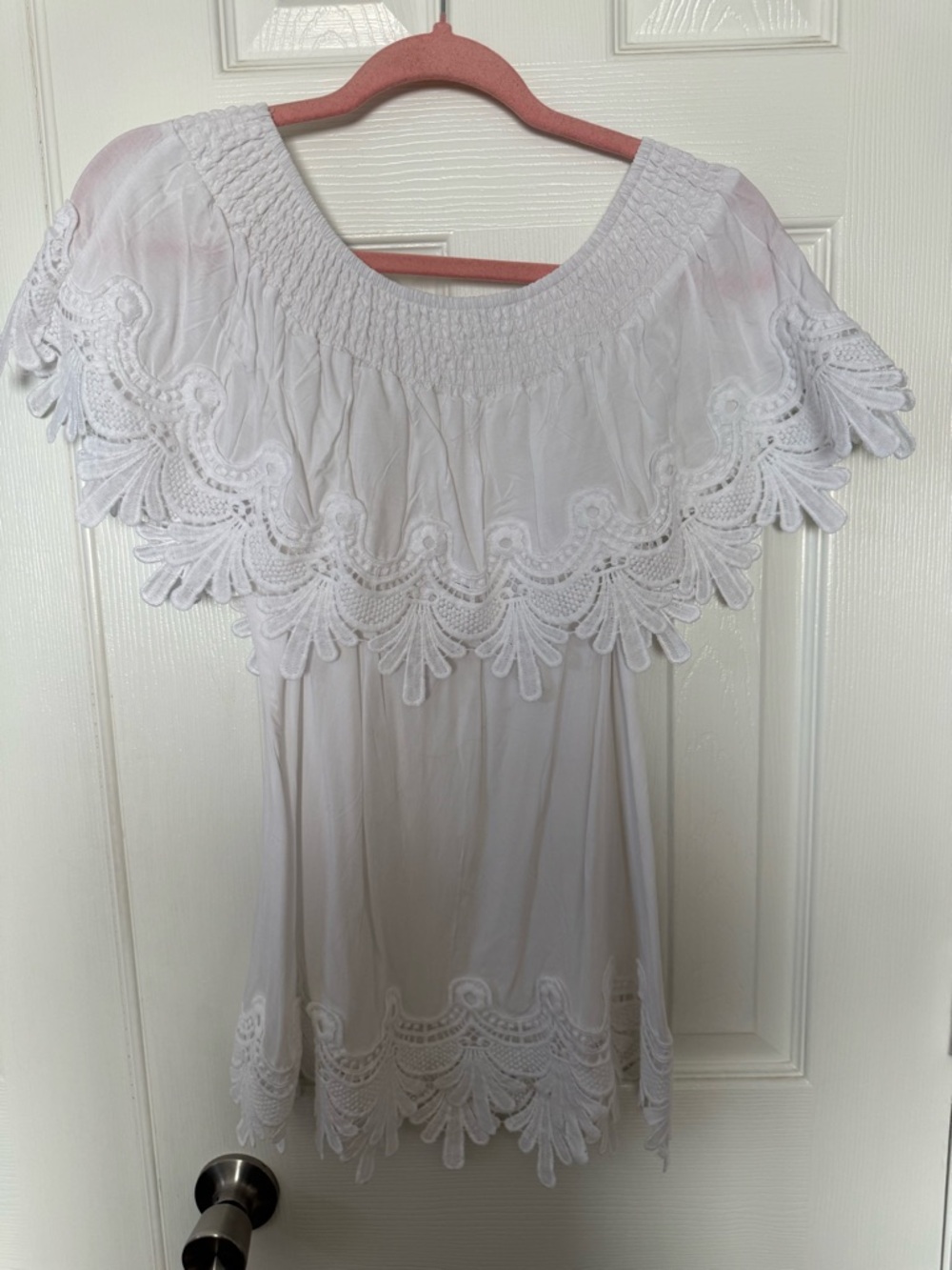 ViVI White Embroidered Off-Shoulder Blouse
